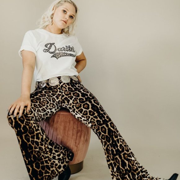 LEOPARD DARLIN Handmade Graphic Tee - Picture 4 of 6
